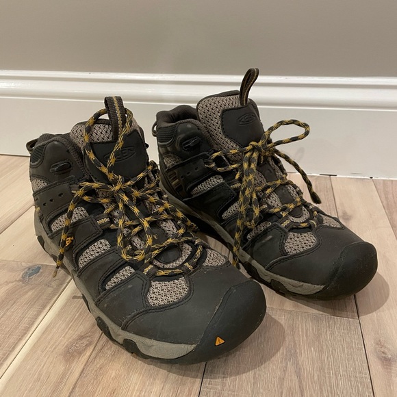 KEEN Koven Mid Waterproof Hiking Boots for Men - Size 8 Like New PRICE DROP!! - Picture 3 of 4